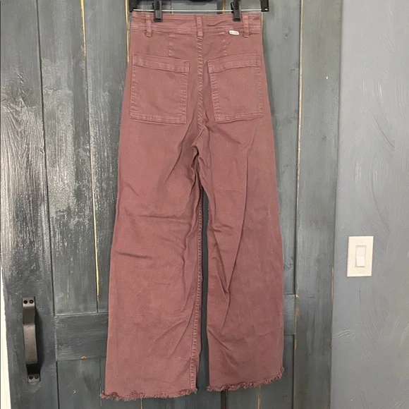 Billabong mauvy/ Brown High rise Flare & Wide Leg Jeans sz 25 - Picture 4 of 9
